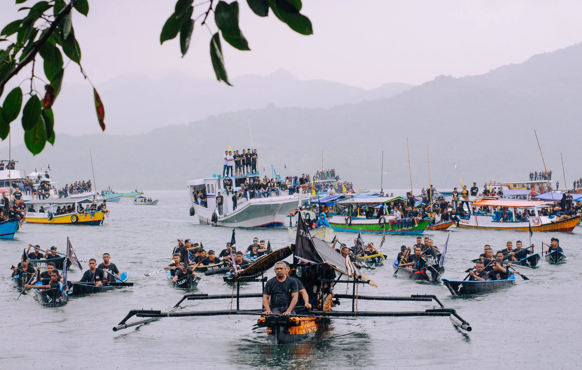 Prosesi Bahari Semana Santa Larantuka